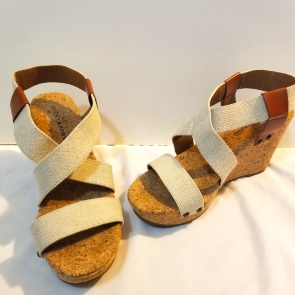 Lucky Brand Women's Cream and Brown 4 Inch Wedge Sandals. Size 10M